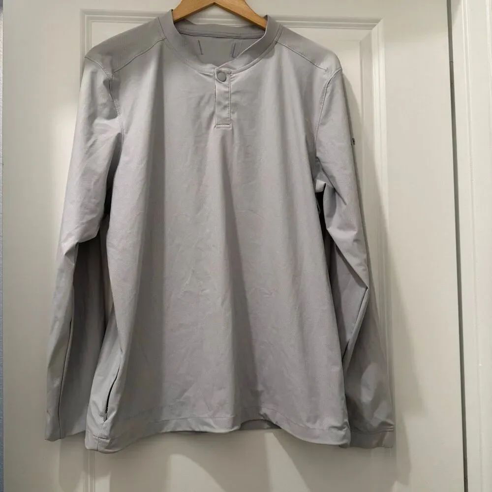 Rhone Momentum Golf Snap Crew Neck pullover shirt in silver light gray size XL